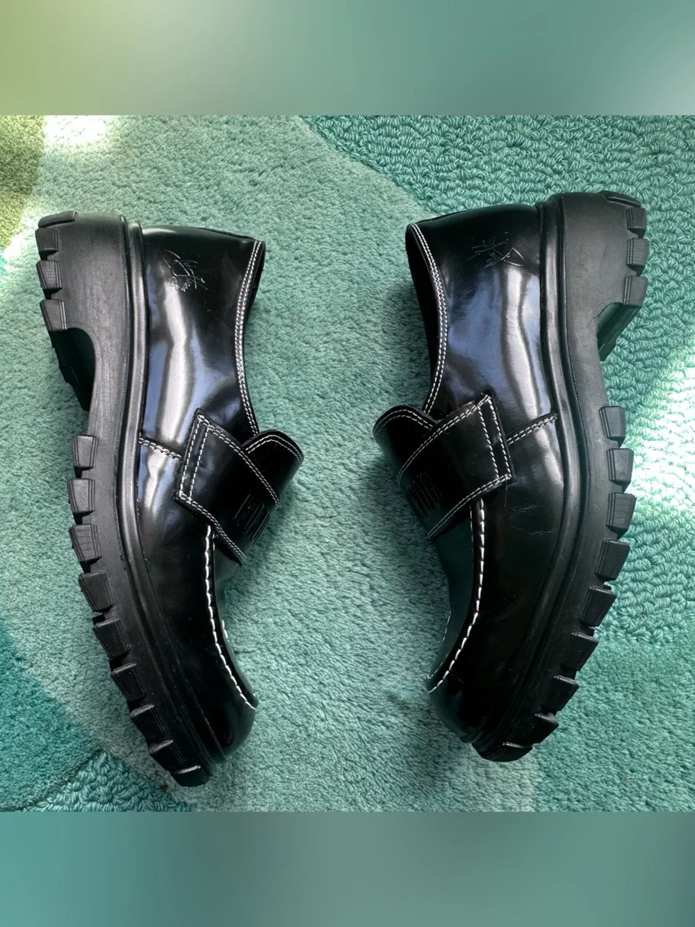 Fluevog EXCELLENT Official Linggo glossy black leather slip-on loafer- W8/M6